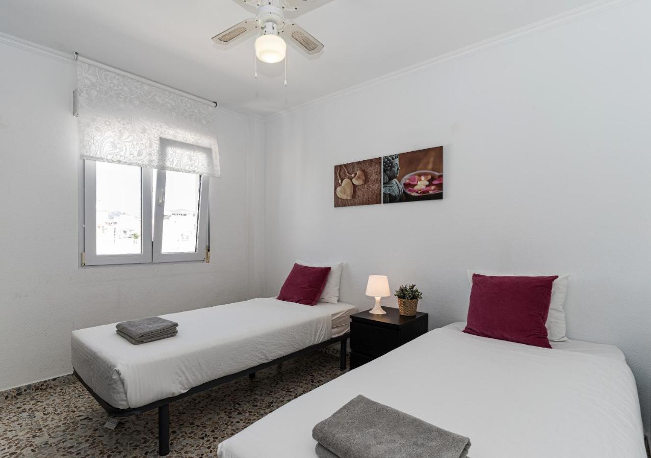 Andaluz Apartments - Algarrobo ネルハ エクステリア 写真