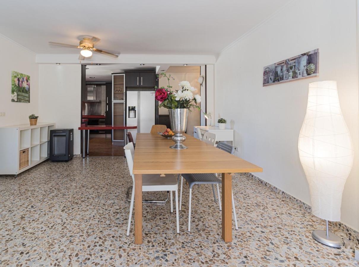 Andaluz Apartments - Algarrobo ネルハ エクステリア 写真