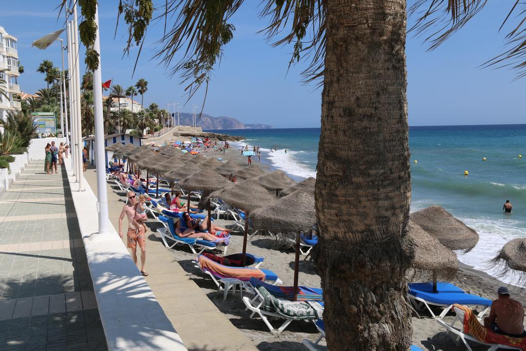 Andaluz Apartments - Algarrobo ネルハ エクステリア 写真