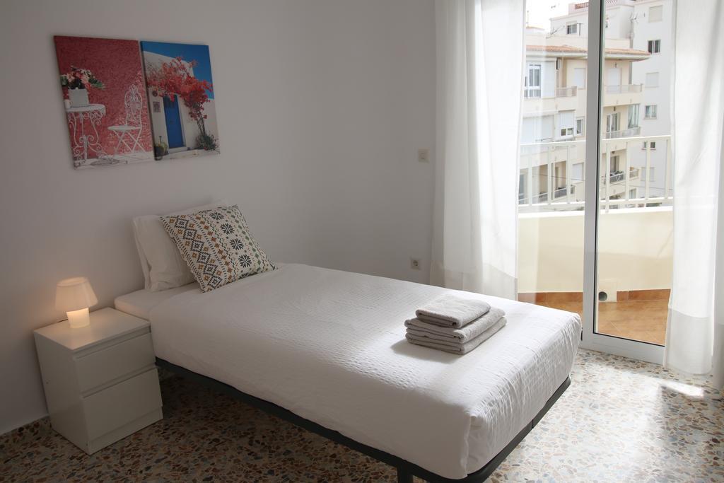 Andaluz Apartments - Algarrobo ネルハ エクステリア 写真