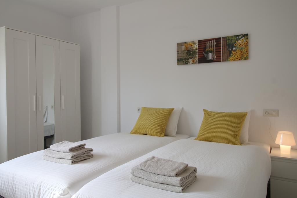 Andaluz Apartments - Algarrobo ネルハ エクステリア 写真