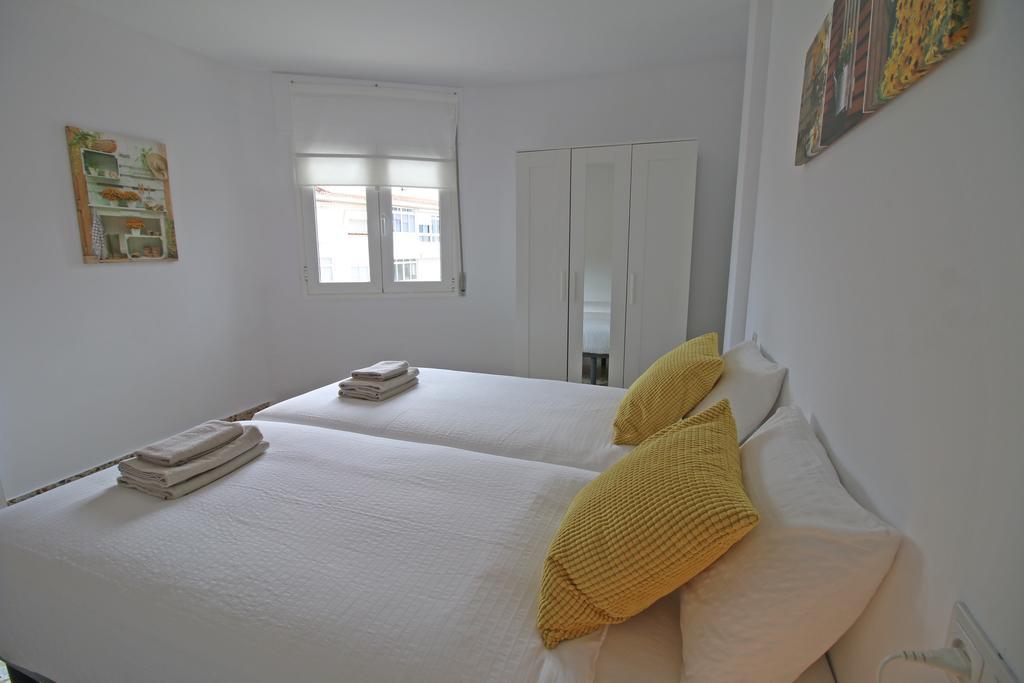 Andaluz Apartments - Algarrobo ネルハ エクステリア 写真