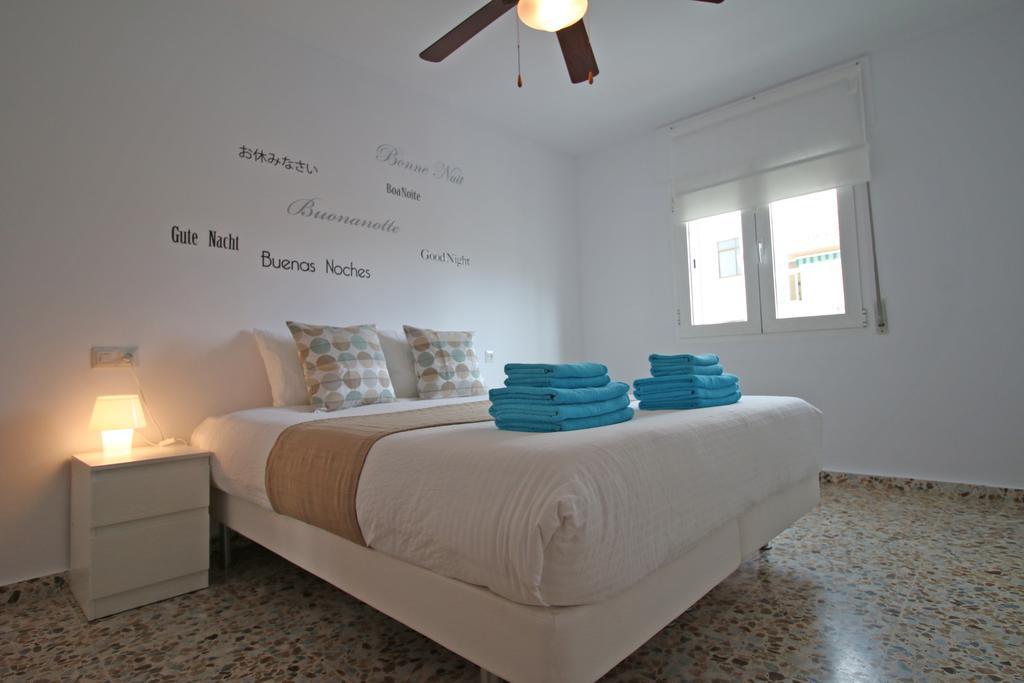 Andaluz Apartments - Algarrobo ネルハ エクステリア 写真