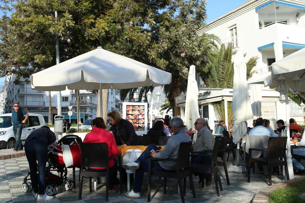 Andaluz Apartments - Algarrobo ネルハ エクステリア 写真